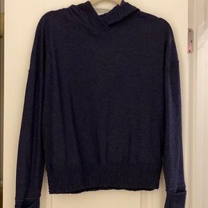 Lululemon cinched pullover navy blue EUC size 4